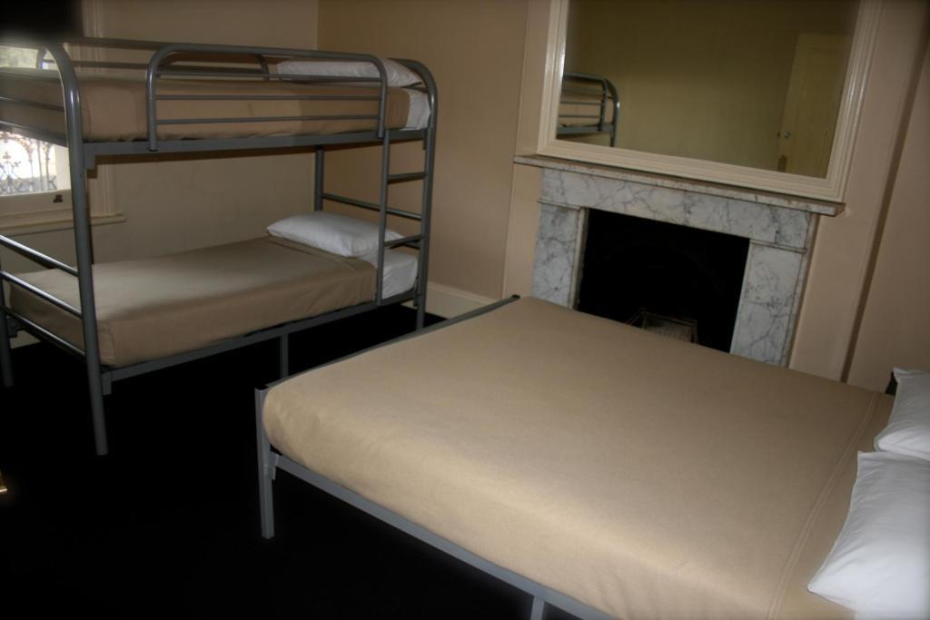 Glenelg Beach Hostel Camera foto