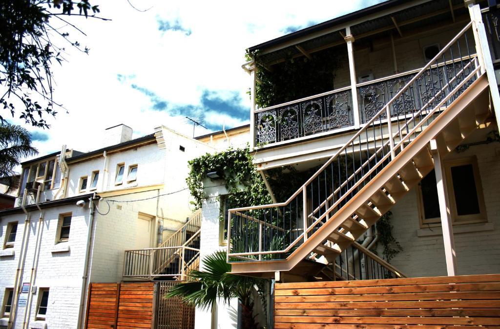 Glenelg Beach Hostel Esterno foto