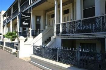 Glenelg Beach Hostel Esterno foto