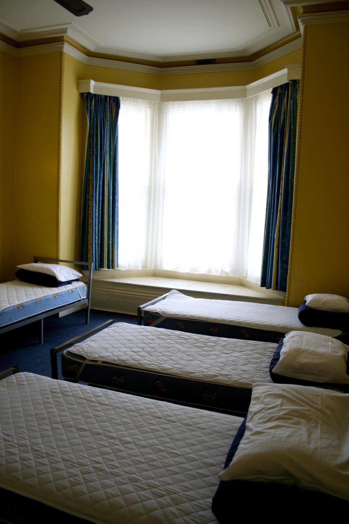 Glenelg Beach Hostel Esterno foto